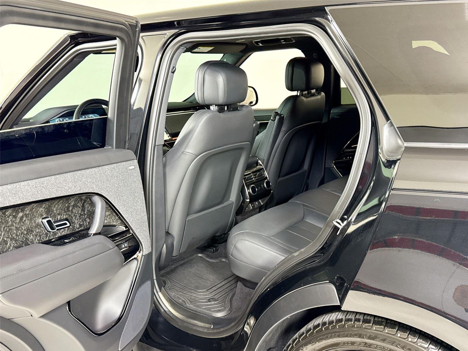 Used 2024 Santorini Black Metallic Land Rover Dynamic SE | One Owner image 25