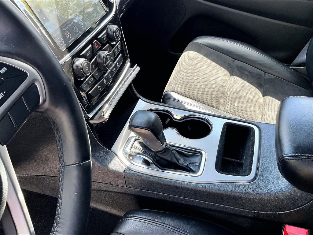 Used 2021 Silver Jeep Laredo X image 20