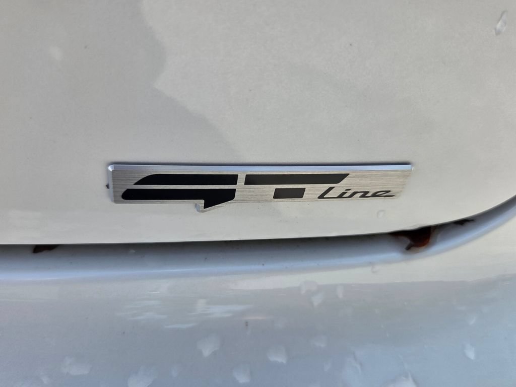 New 2026 Snow White Pearl Kia GT-Line image 17