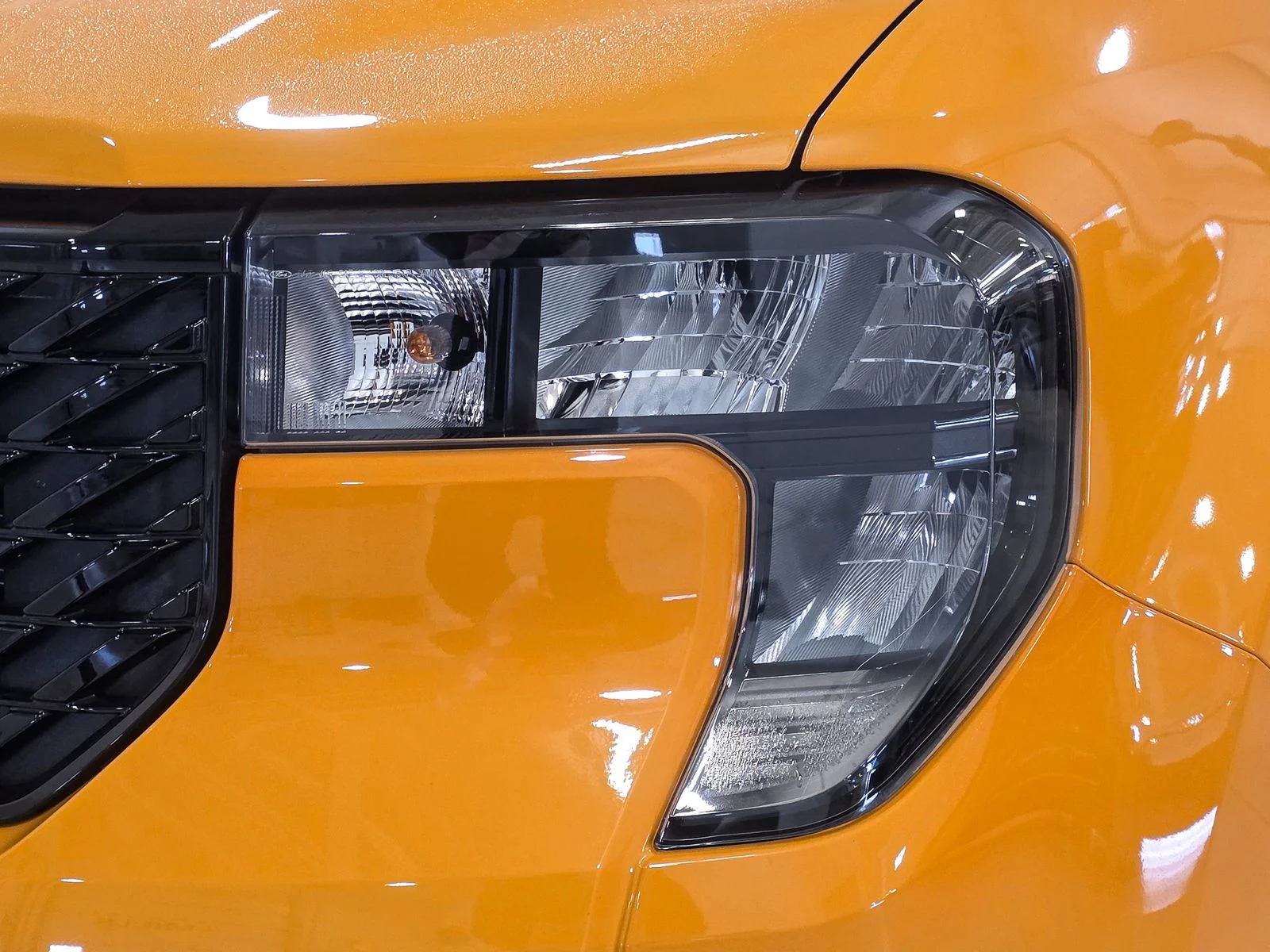 New 2026 Orange Fury Metallic Tri-Coat Ford XLT image 14