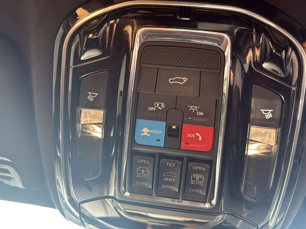 Used 2025 Black Jeep Series III image 36