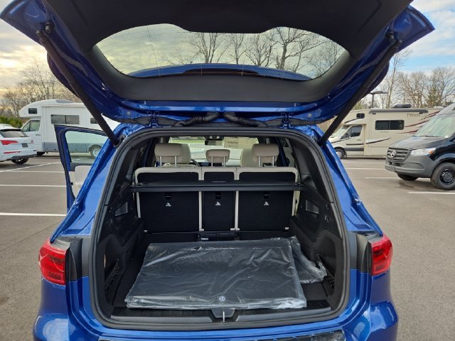 New 2026 Starling Blue Metallic Mercedes-Benz GLB250 image 31