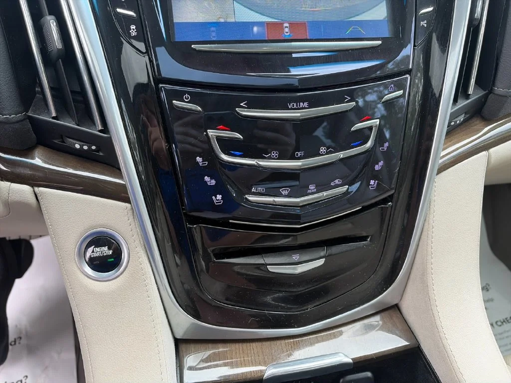 Used 2020 White Cadillac Premium Luxury image 27