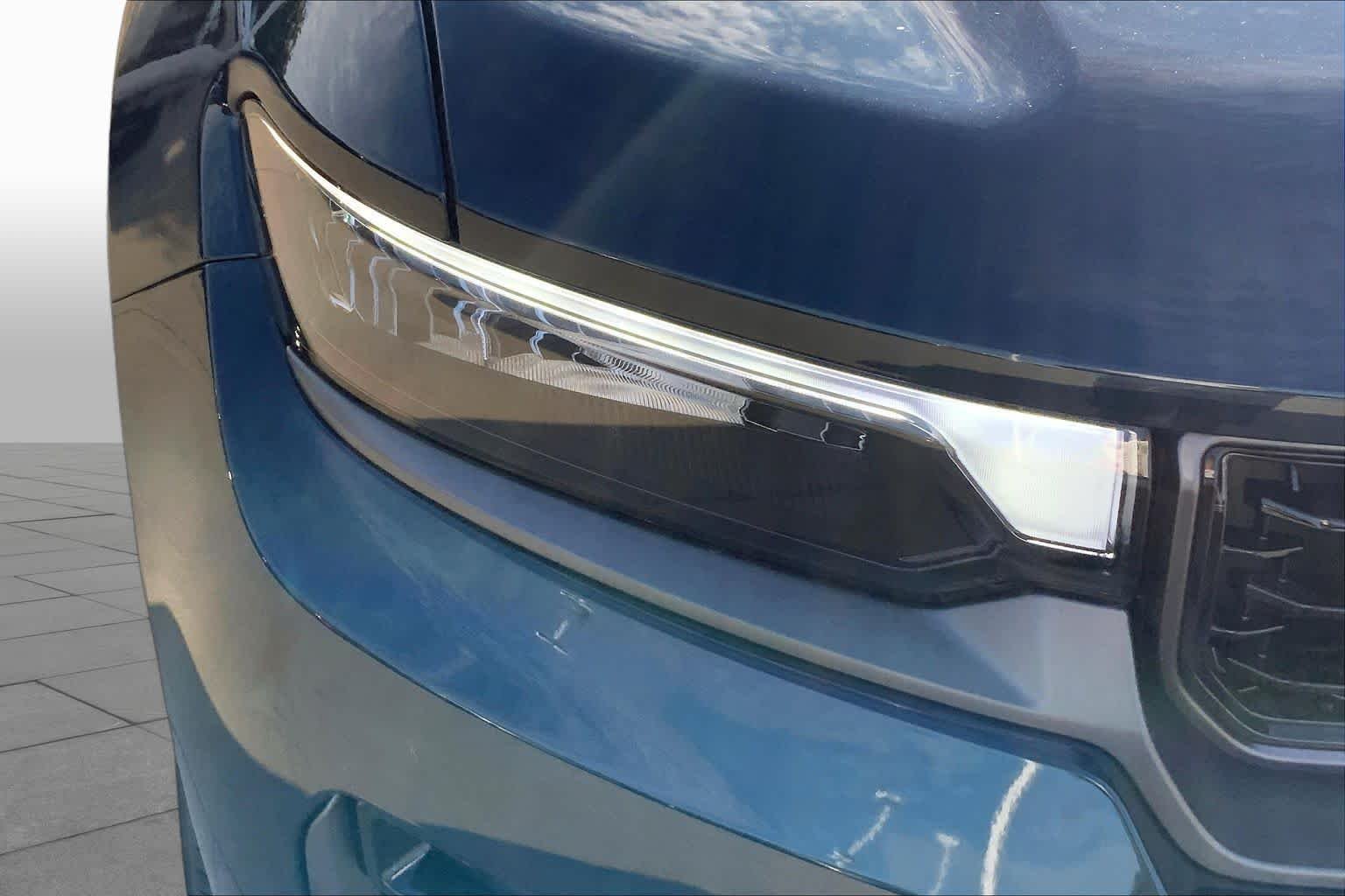 New 2027 Fathom Blue Pearl-Coat Paint Jeep Summit image 13