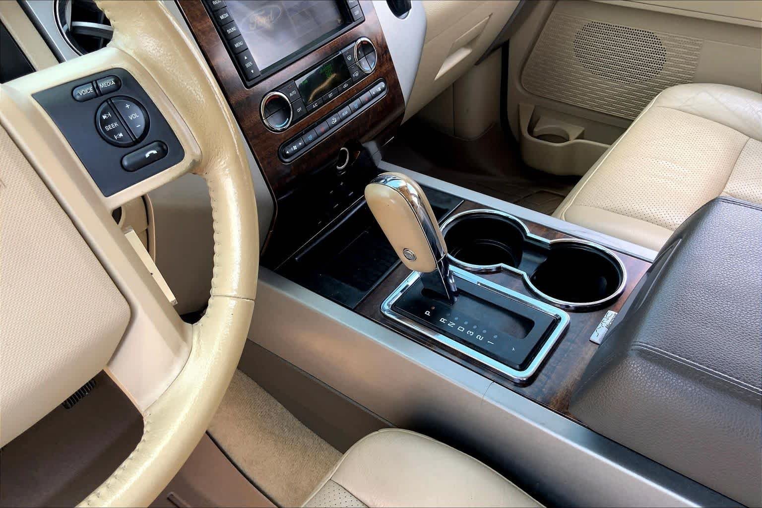 Used 2013 Blue Jeans Metallic Ford XLT image 16