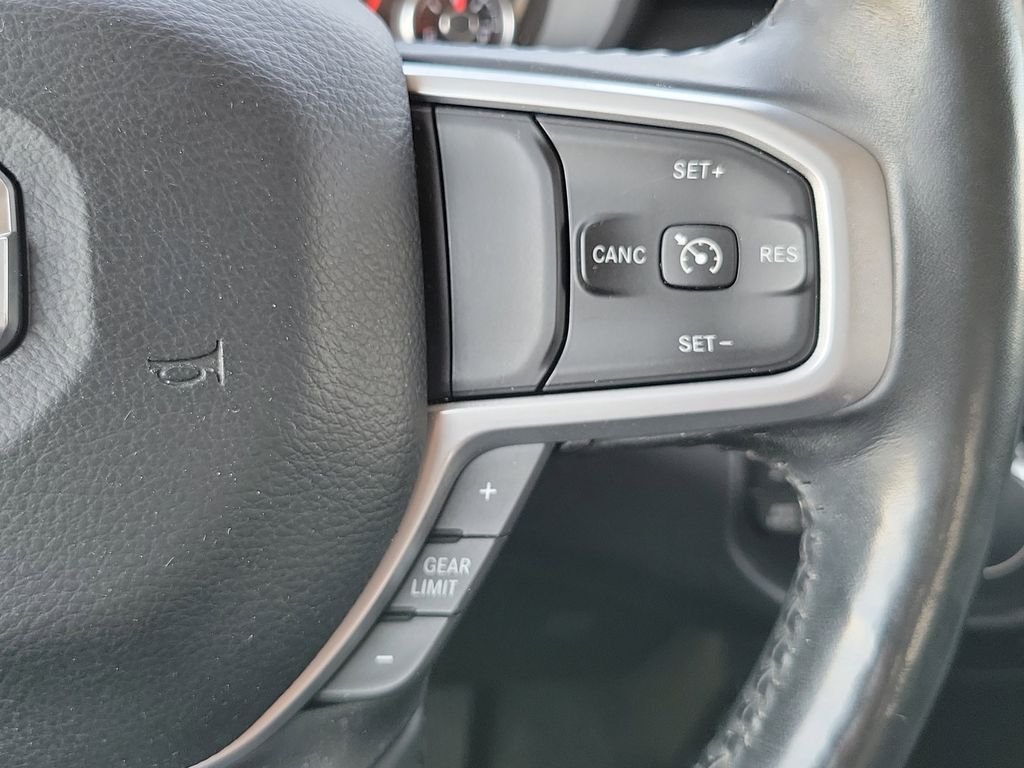 Used 2020 White Ram Big Horn/Lone Star image 15