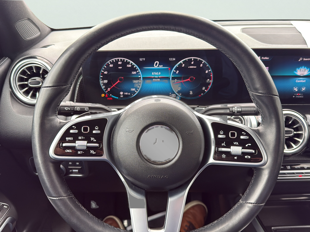 Used 2022  Mercedes-Benz GLB 250 image 11