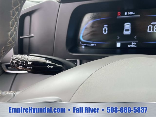 Certified Used 2025 Fluid Metal Hyundai SEL Sport image 28