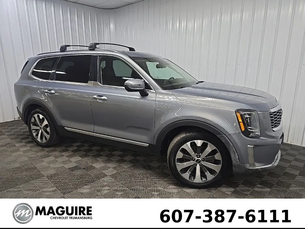 Used 2020 Silver Kia S image 1