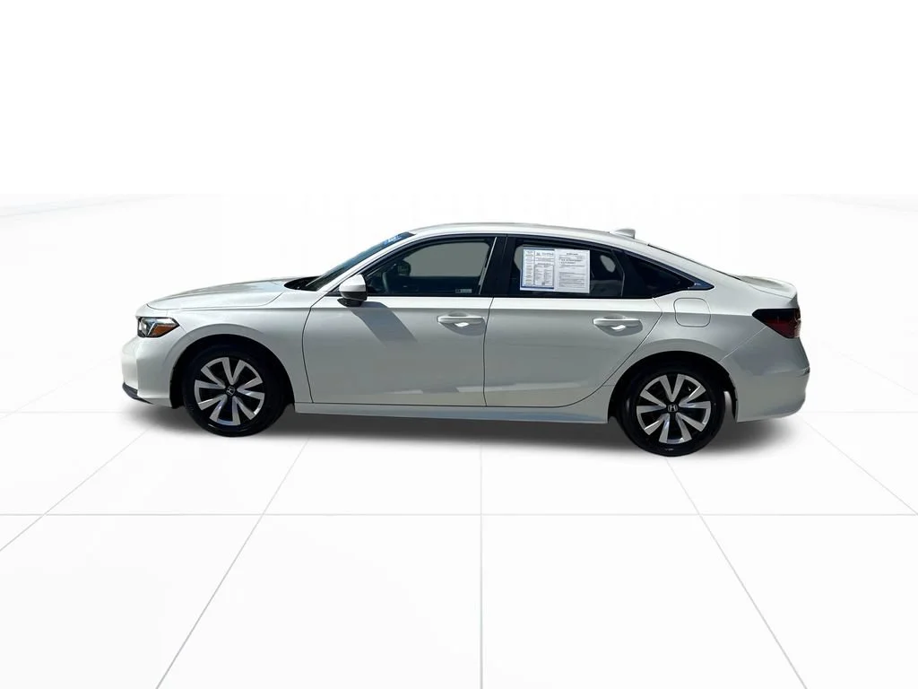 Certified Used 2026 Platinum White Pearl Honda 2WD LX image 41
