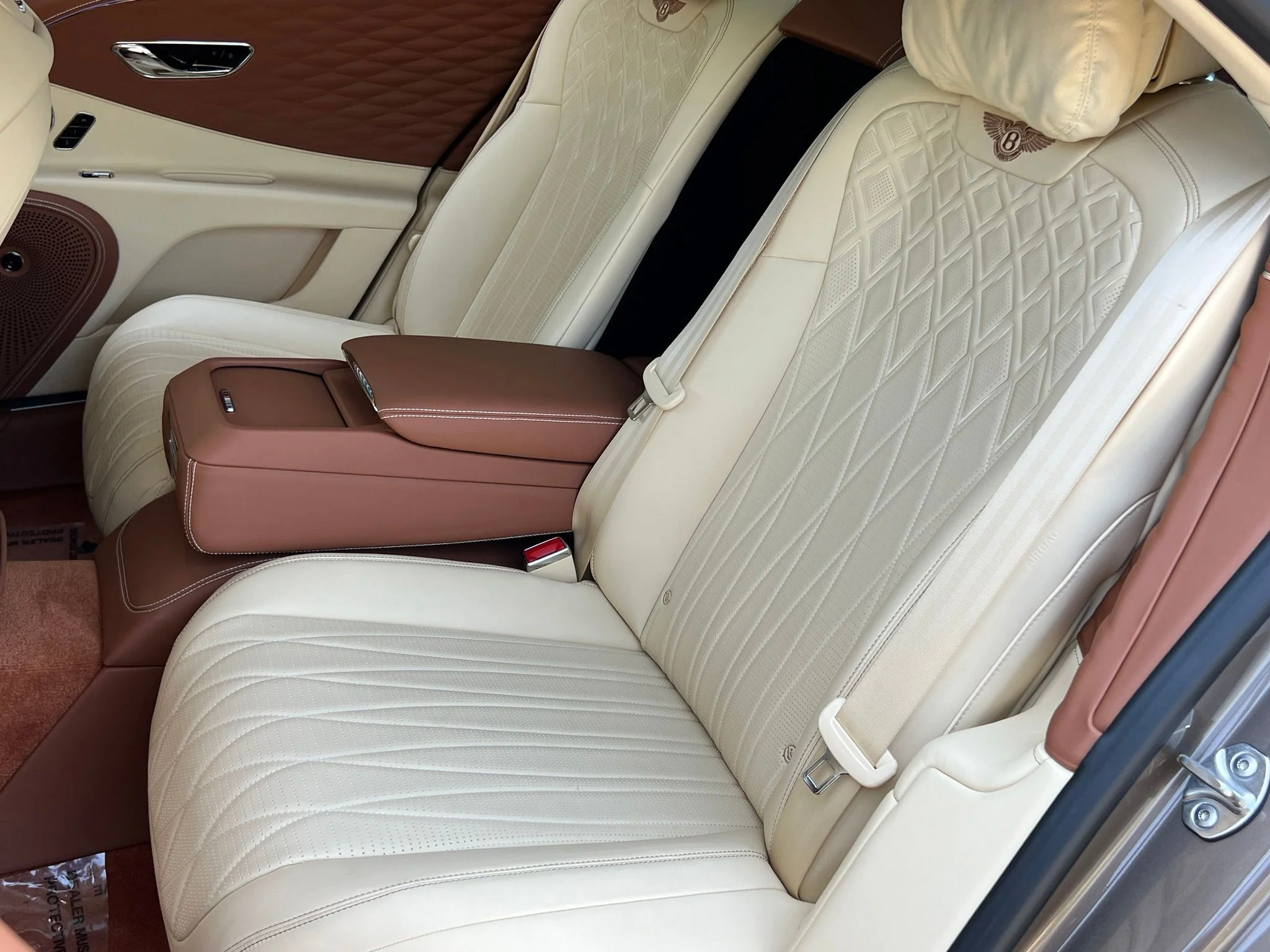 Used 2023 Gold Bentley Speed image 18