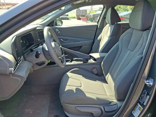New 2026 Gray Hyundai SE image 10