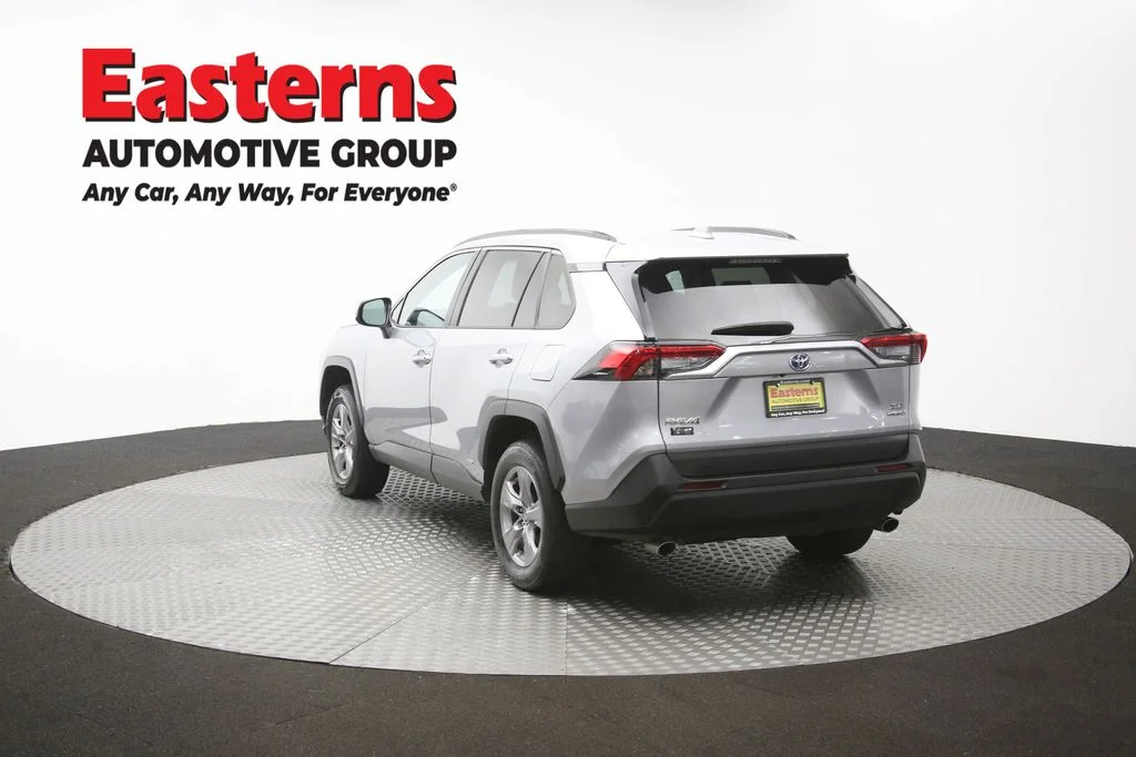 Used 2024 Silver Toyota XLE image 63