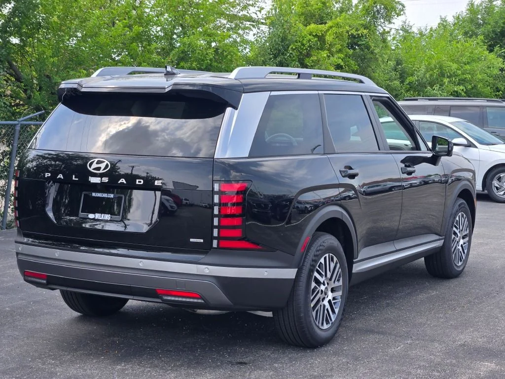 New 2026 Abyss Black Hyundai SEL Premium image 11