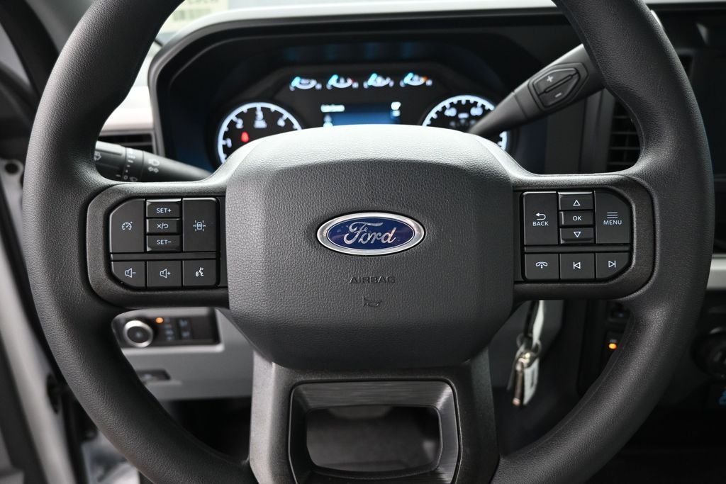 New 2026 Oxford White Ford XL image 13
