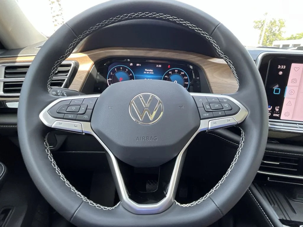 New 2026 Green Volkswagen 2.0T SE w/Technology image 33