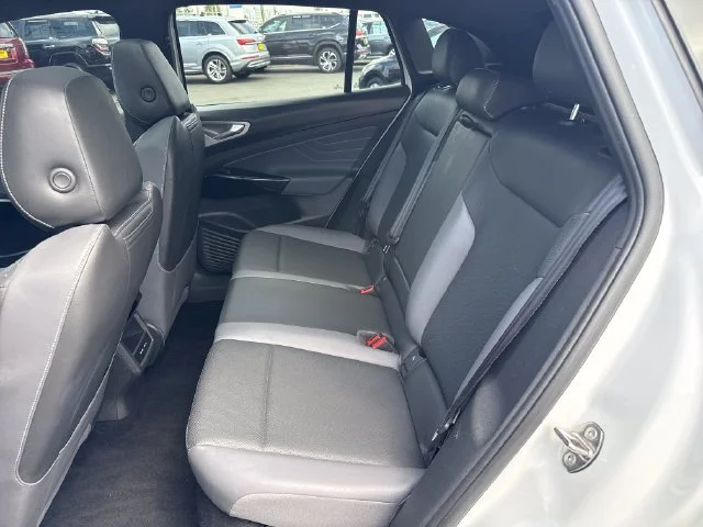 Used 2023 Opal White Volkswagen Pro S image 14