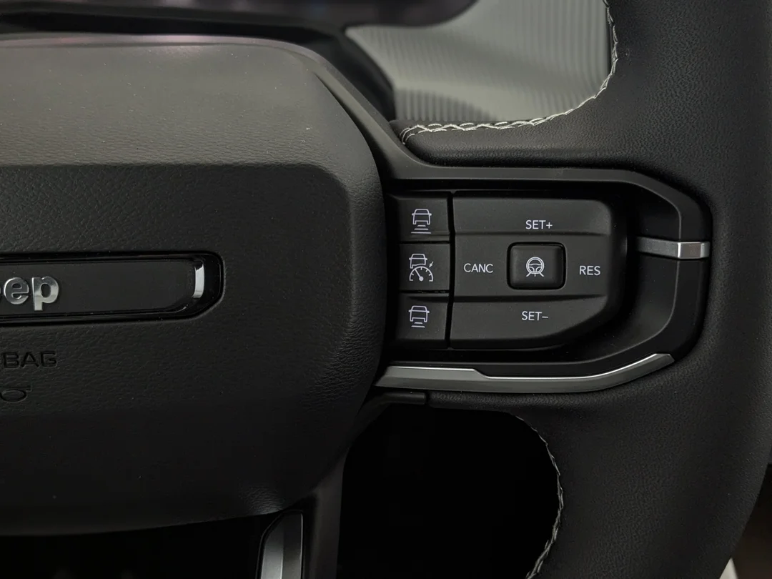 New 2026 Blue Jeep Limited - - 4x4 - Hybrid - Tech Group - Panoramic Sunroof - Trailer Tow - Remote Start & More! image 18