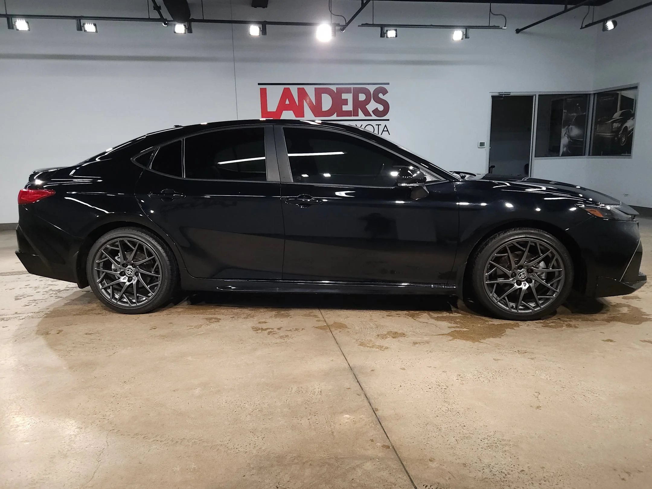 Used 2025 MIDNIGHT BLACK Toyota SE image 8