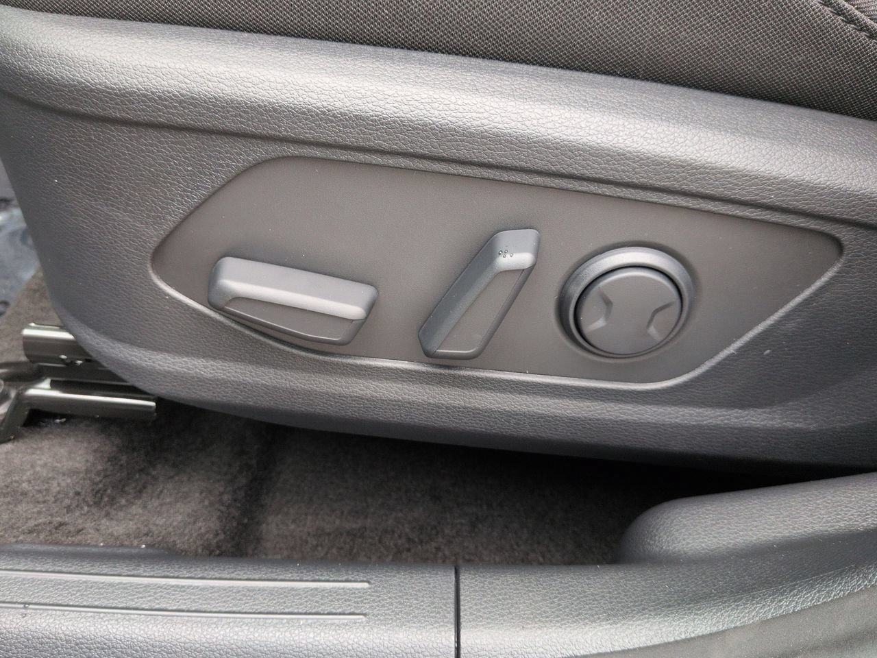 New 2027 Gravity Gray Kia S image 21