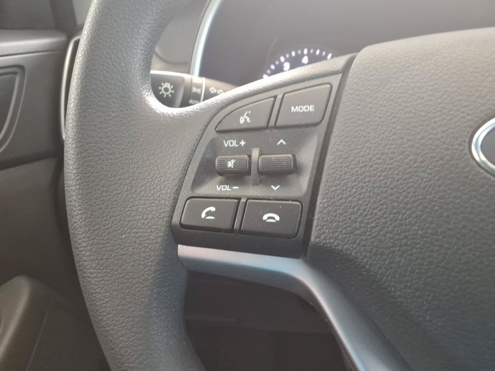 Certified Used 2020 Aqua Blue Hyundai Value image 26