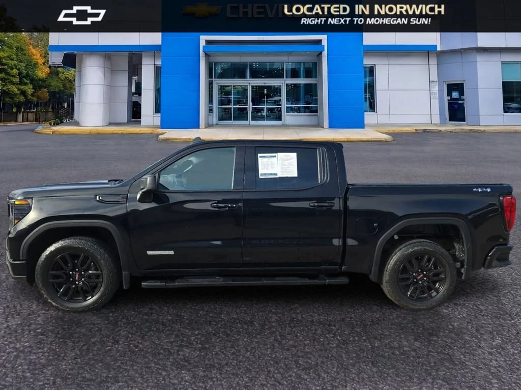 Certified Used 2022 Onyx Black GMC Elevation image 8
