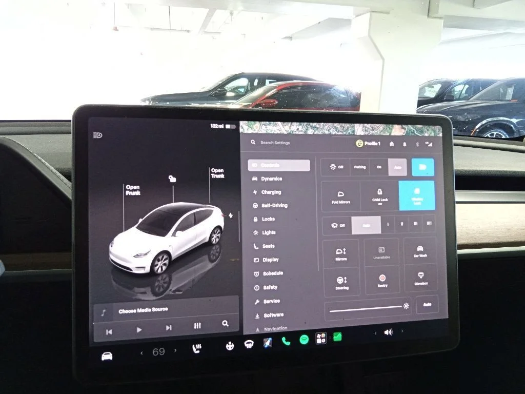 Used 2023 Pearl White Multi-Coat Tesla Long Range image 11