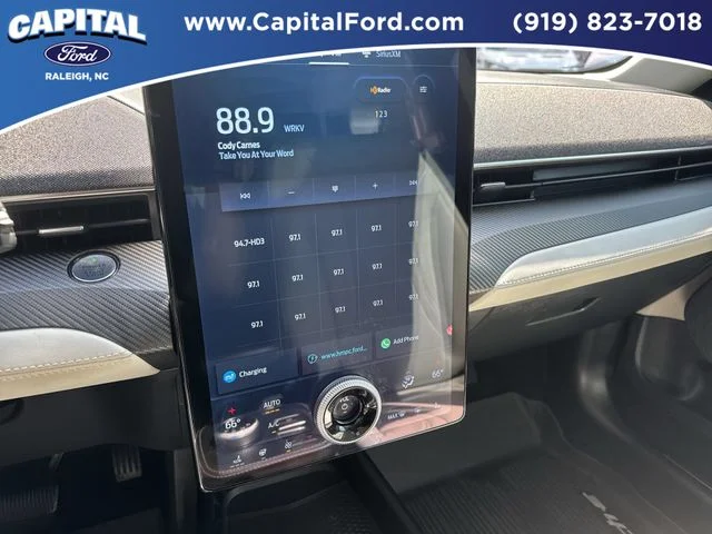 Used 2023 White Ford Premium image 27