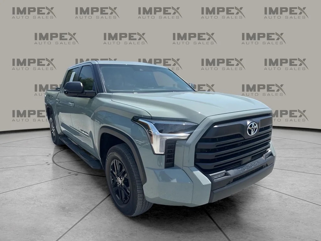 Used 2024  Toyota SR5 image 7