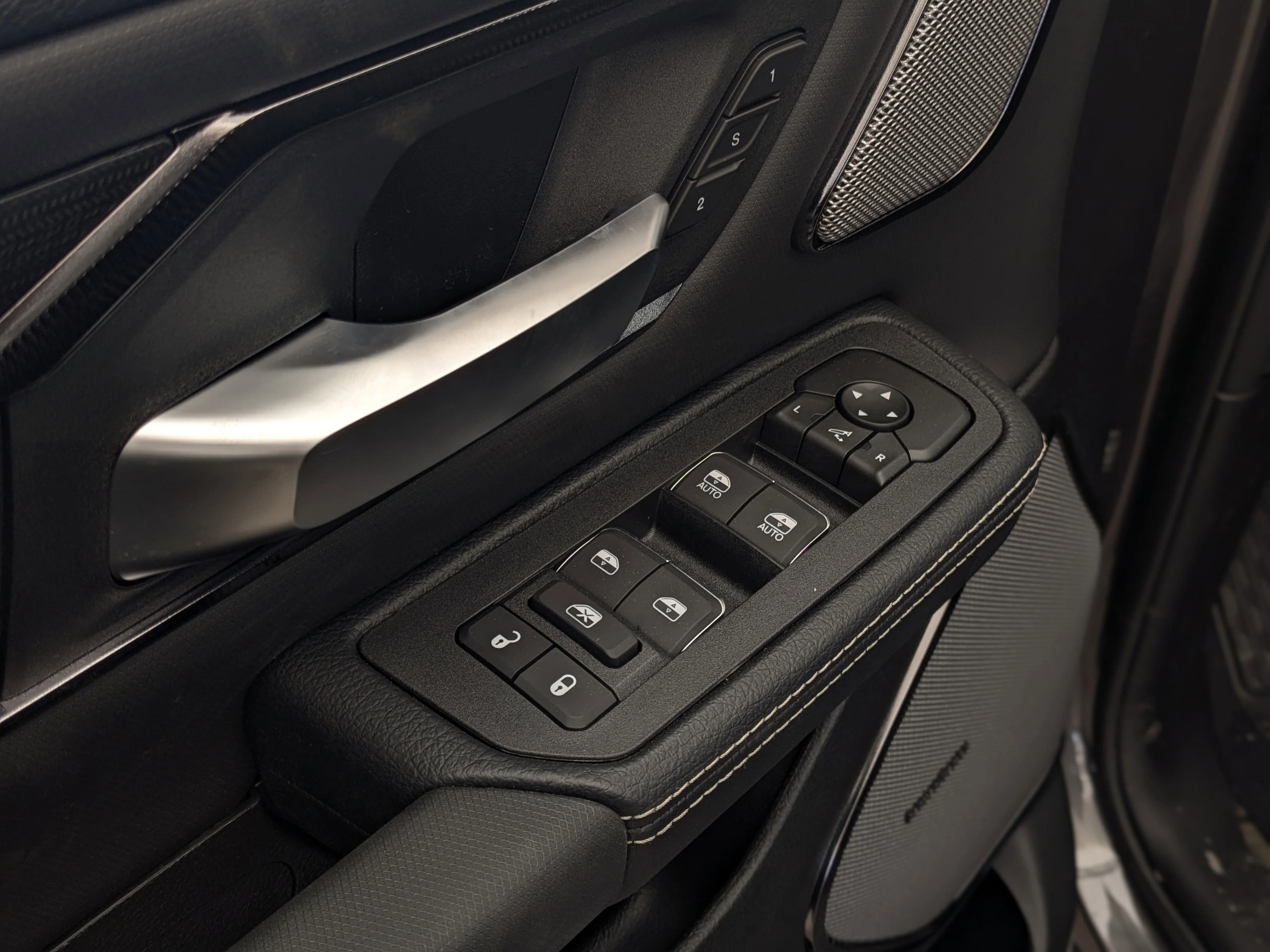 New 2026 Grey RAM Sport - - Night Edition - Sport Lvl 1 Grp - 5.7L HEMI V8 eTorque - Pano Sunroof & More image 12