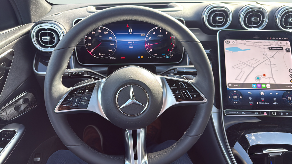 Used 2026 Red Mercedes-Benz GLC 300 image 11