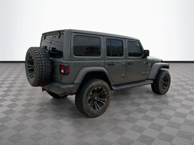 Used 2020 Gray Jeep Unlimited Sahara image 5