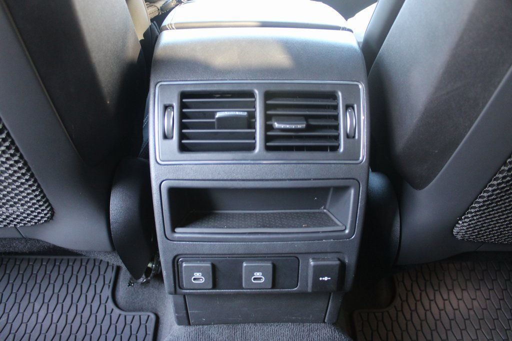 Used 2024 Santorini Black Metallic Jaguar P400 R-Dynamic S image 27