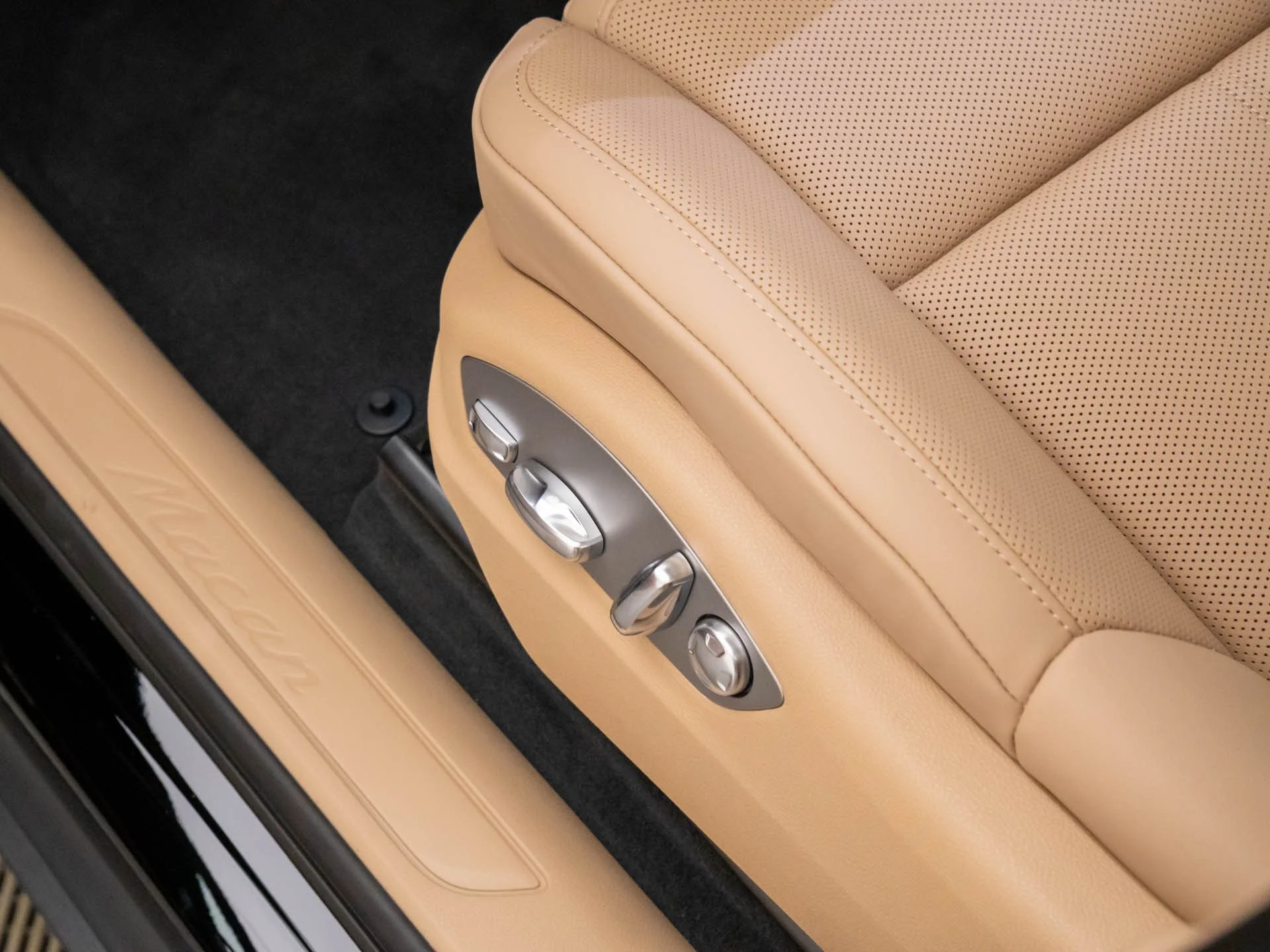 Certified Used 2026 Black Porsche  image 15
