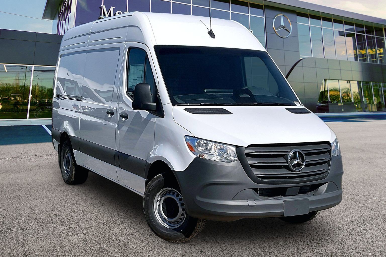 New 2026 Arctic White Mercedes-Benz Cargo 144 WB image 13