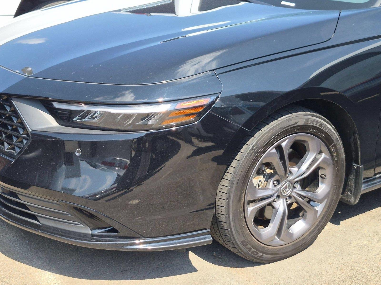Used 2024 Crystal Black Pearl Honda EX-L image 2