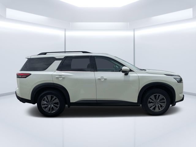 Used 2024 White Nissan SV image 2