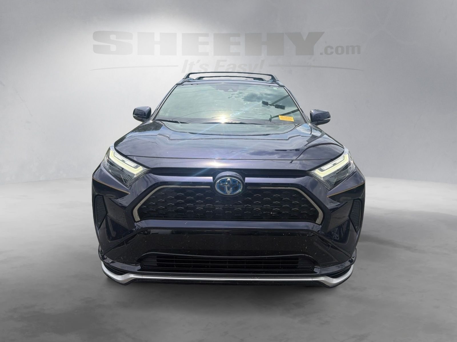 Used 2024  Toyota SE image 16