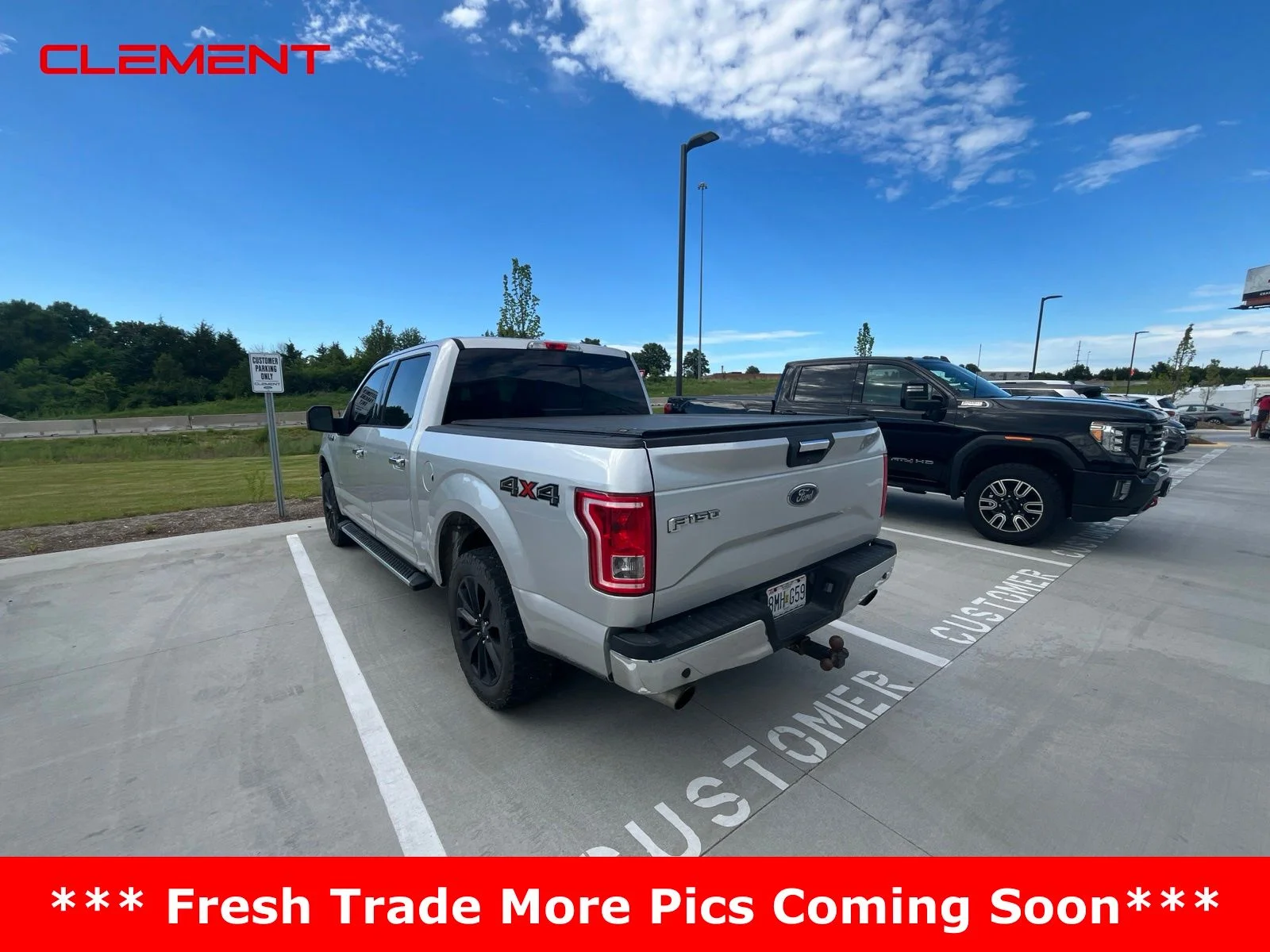 Used 2016 Ingot Silver Ford XLT image 5