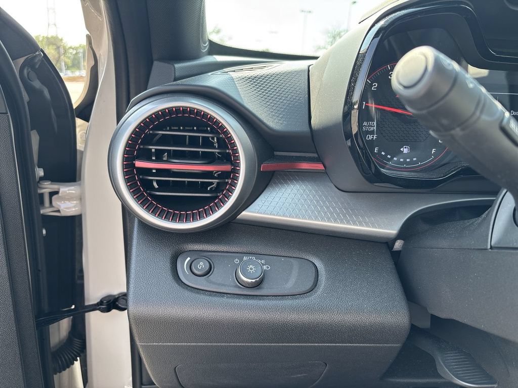2026 Chevrolet Trax RS - Photo 17