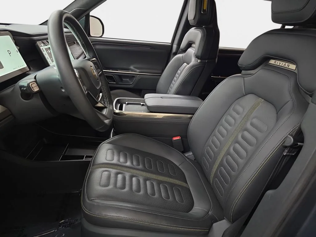 Used 2023 Gray Rivian Adventure image 17