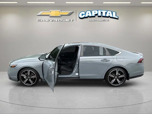 Used 2023 Gray Honda Sport image 3