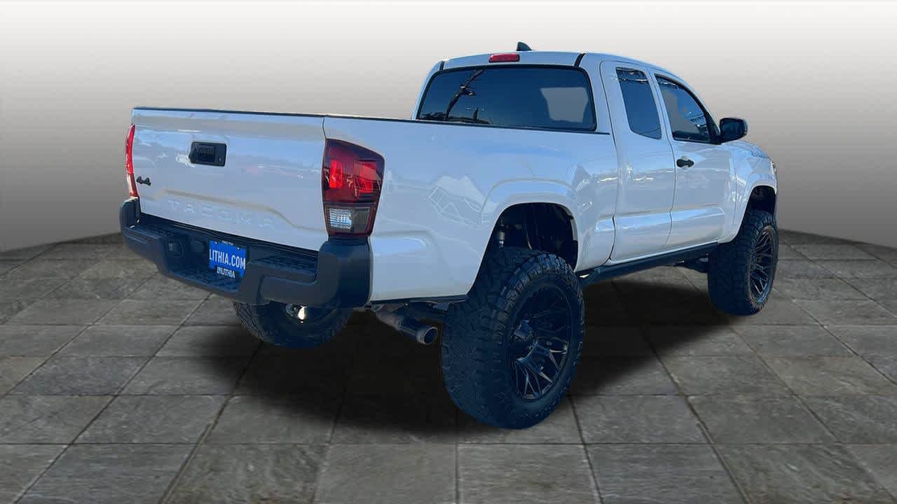 Used 2022 White Toyota SR image 5