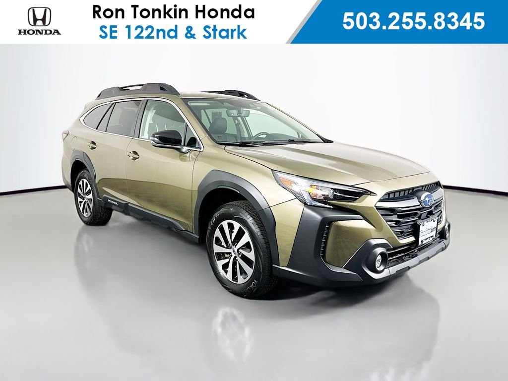 Used 2025 Autumn Green Metallic Subaru Premium image 1