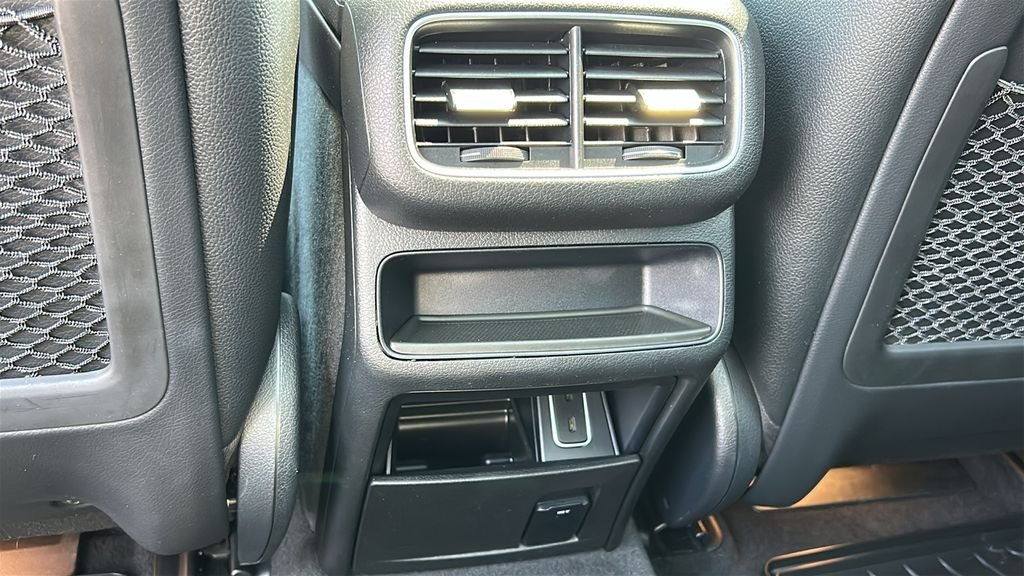 Used 2022 White Mercedes-Benz GLE 350 image 26
