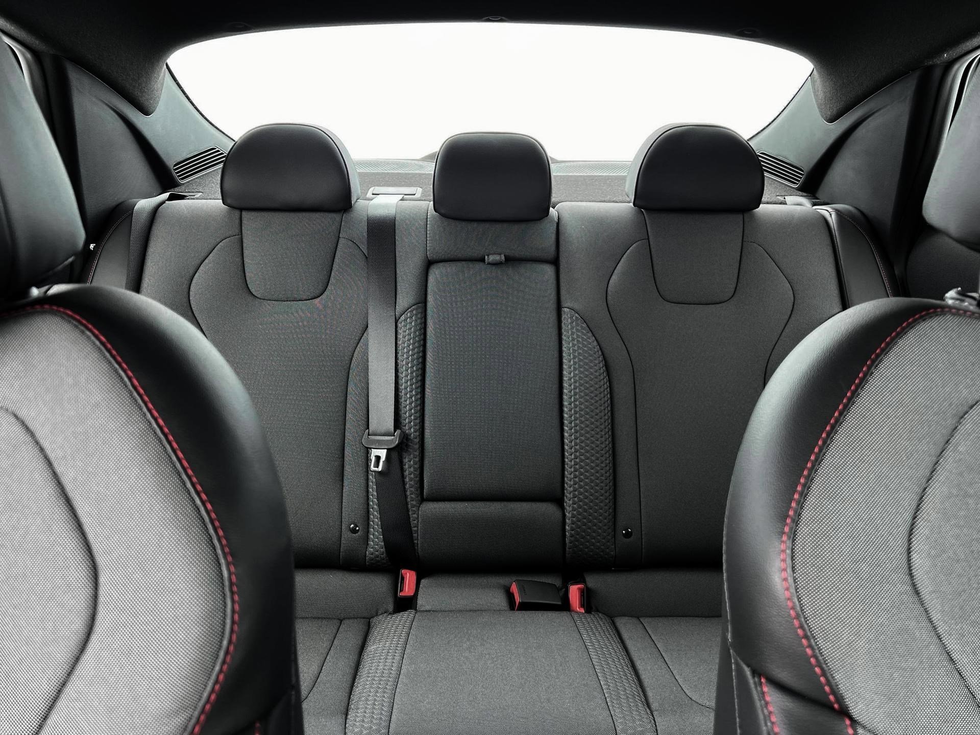 2025 Hyundai Elantra N Line - Photo 17