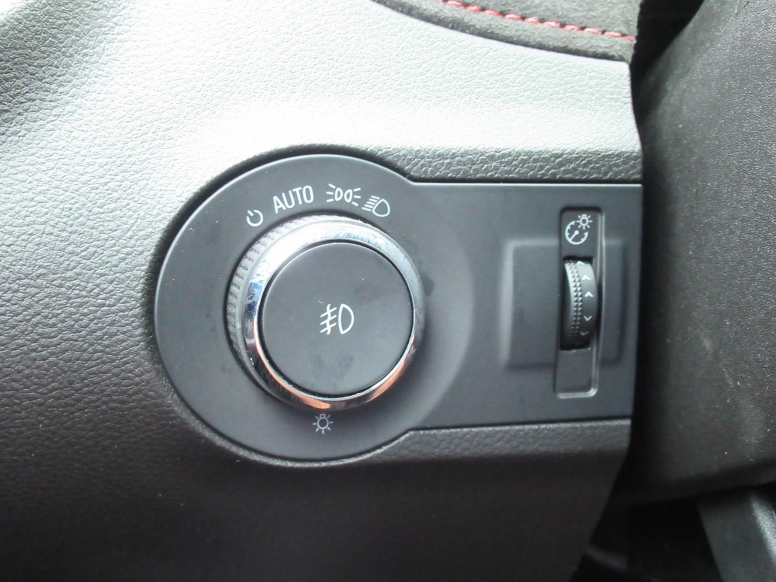 Used 2013 Red Chevrolet ZL1 image 21