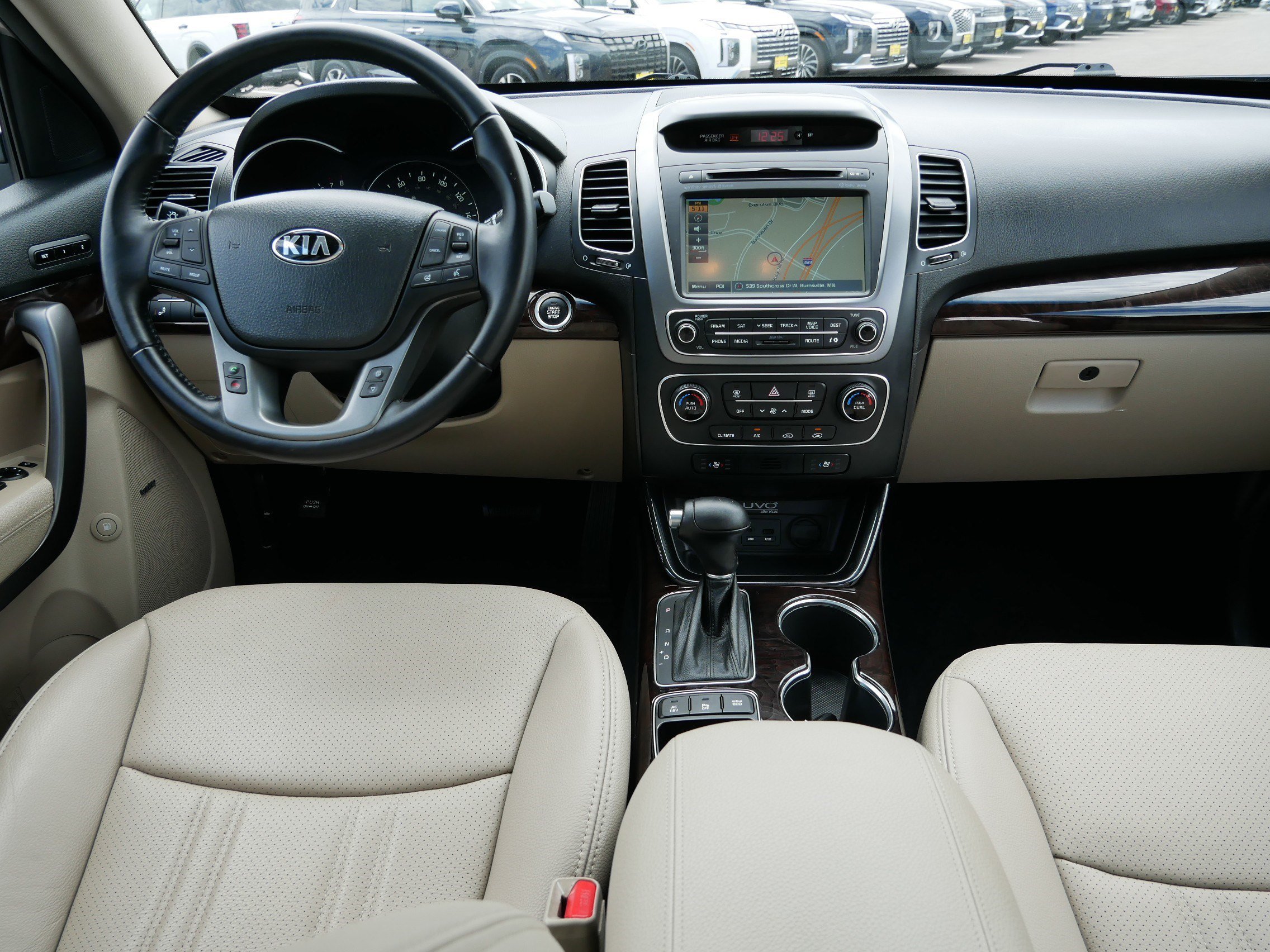 Used 2015 Satin Metal Kia EX image 10