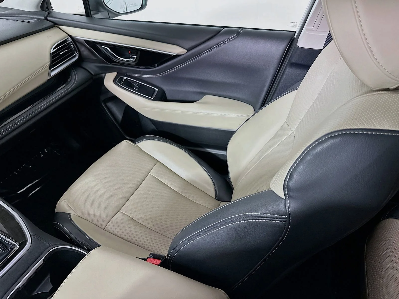 Used 2023 White Subaru Limited XT image 26