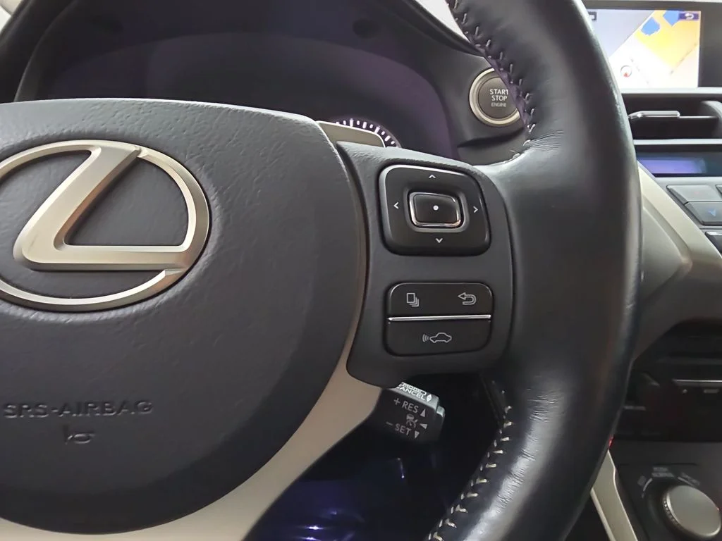 Used 2017 Silver Lexus 200t image 21